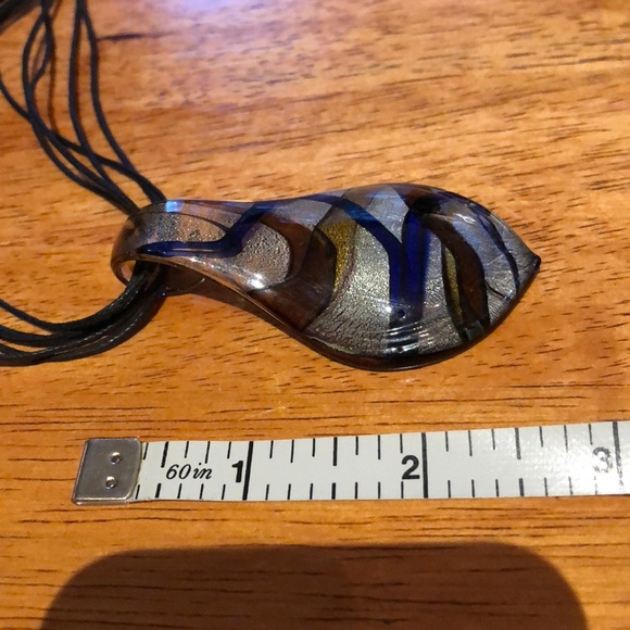 Tear drop silver swirl pendant - Picture 3 of 3